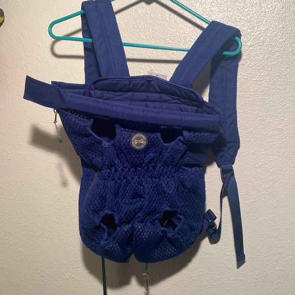 🐶 Pet Backpack /Carrier - LG- Take Fur Baby Along- BL- (13-22 lbs) NWT - Picture 2 of 4